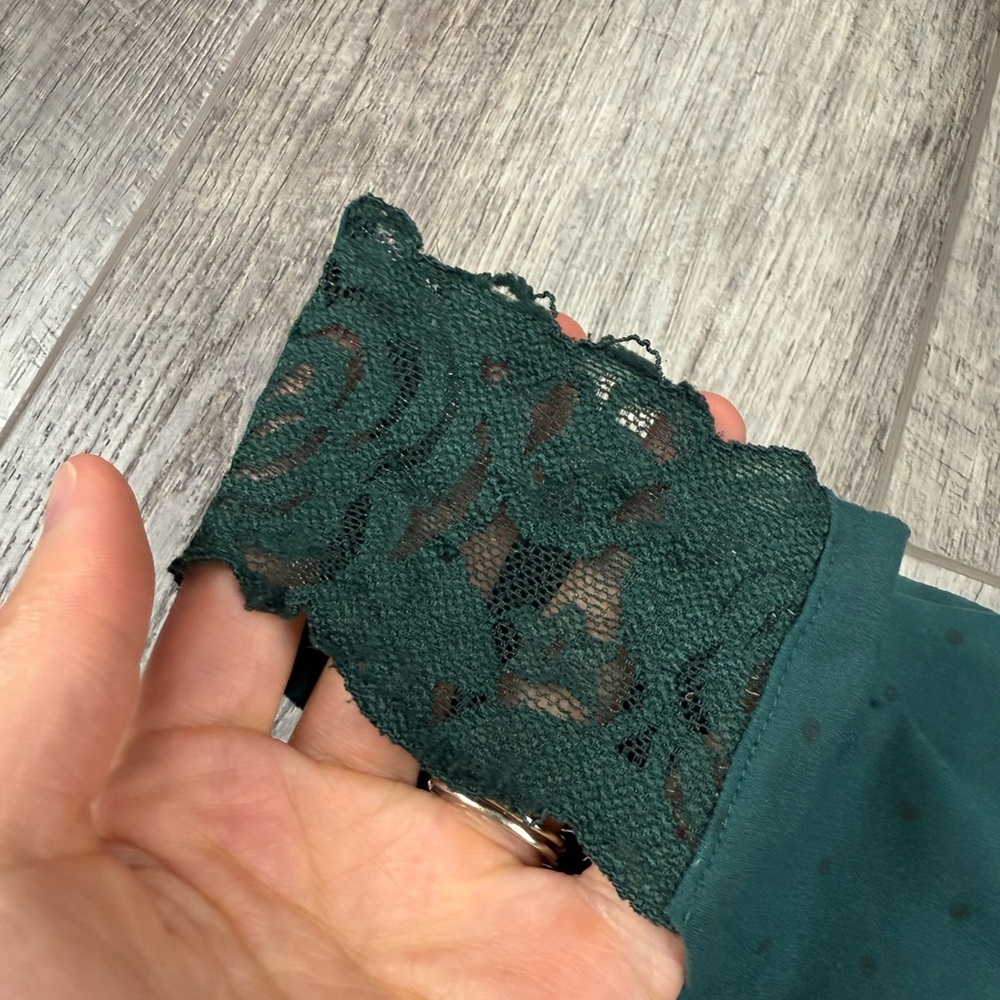 VS Dark Green Polka Dot Thong‎ - Picture 4 of 8